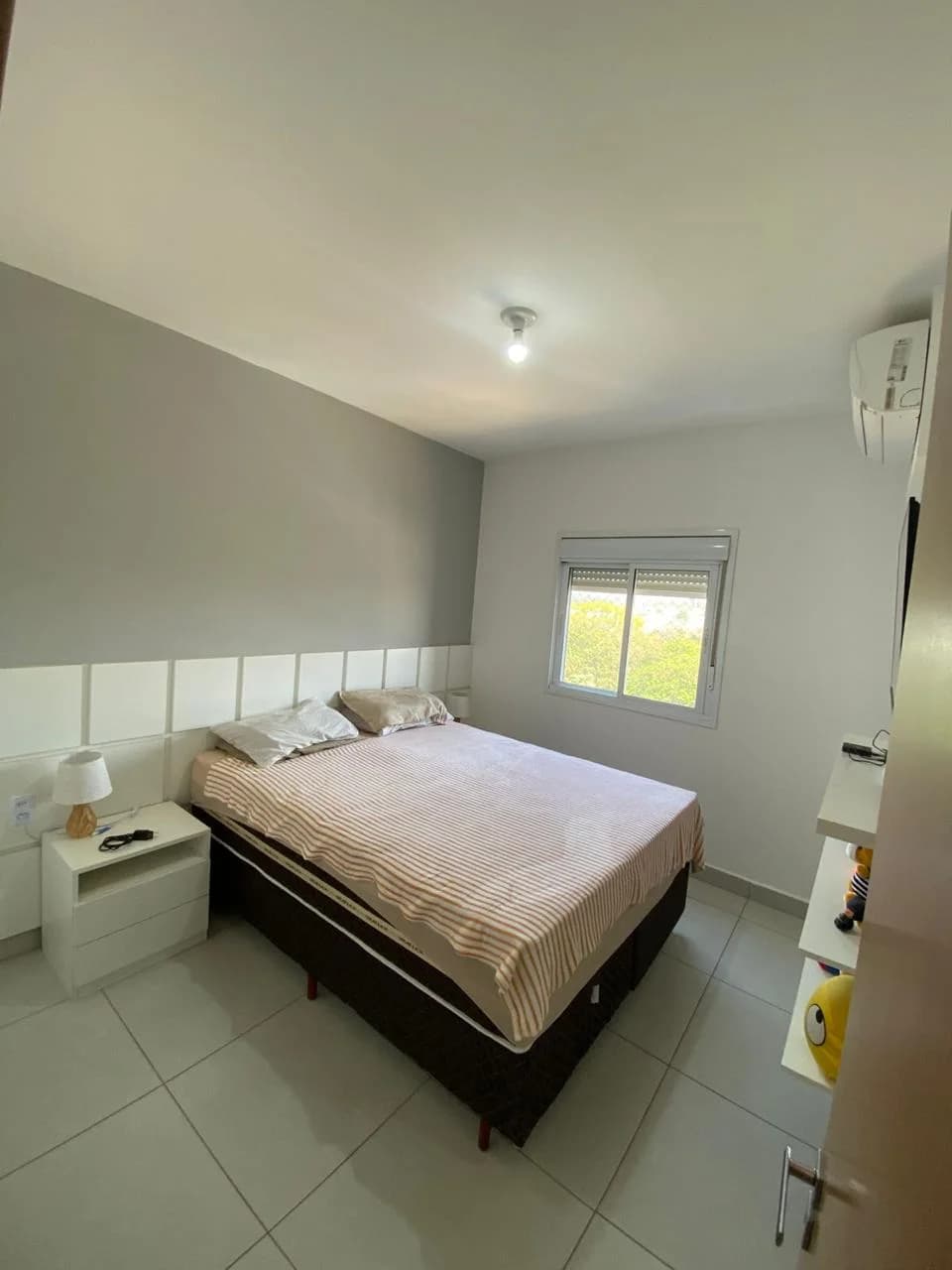 Apartamento com 3 Dormitórios, 1 Suíte, 1 banheiro, sala, cozinha — foto 3