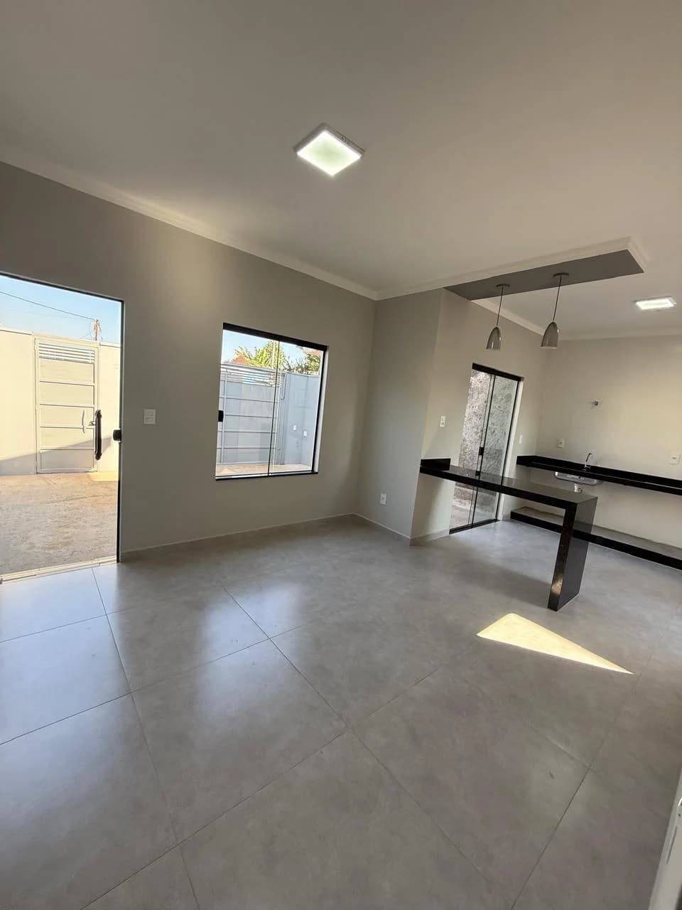 Casa à venda - Jardim Itamaraty - 138m2 - 2 quartos e 1 banheiro — foto 3